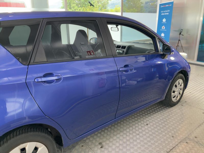Toyota Verso-S 1.33 Dual VVT-i Active 2011 – снимка на щета