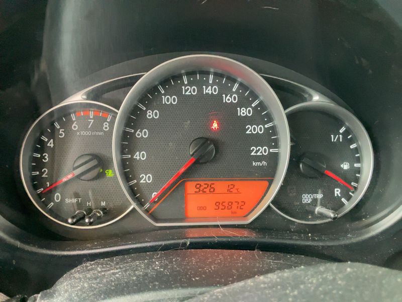 Toyota Verso-S 1.33 Dual VVT-i Active 2011 – снимка 13