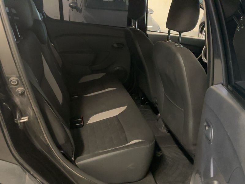 Dacia Sandero 1.5 dCi Stepway Prestige 2013 – снимка 19