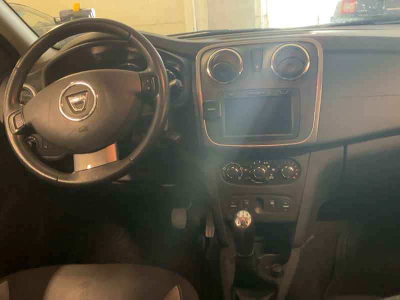 Dacia Sandero 1.5 dCi Stepway Prestige 2013 – снимка 17