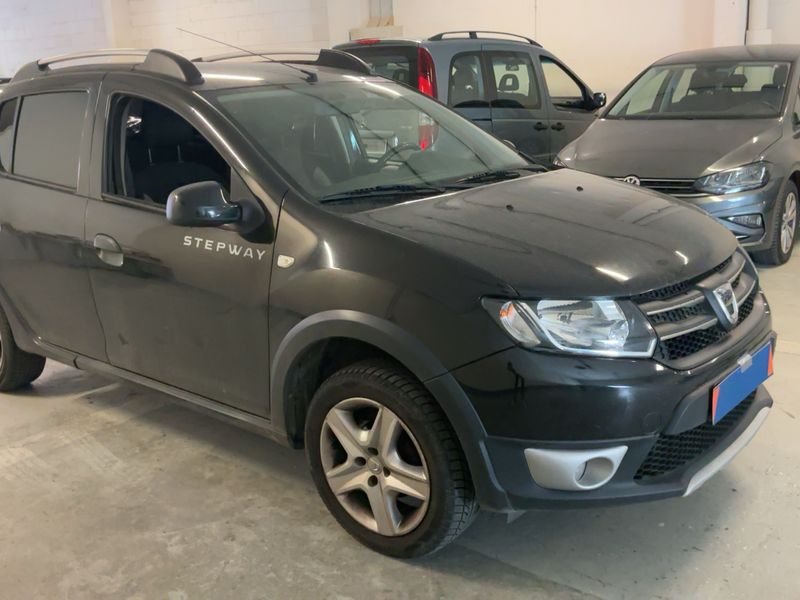 Dacia Sandero 1.5 dCi Stepway Prestige 2013 – снимка 12