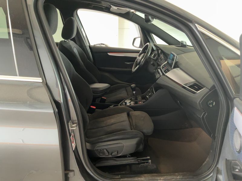 BMW 2er 220d Gran Tourer M Sport 2016 – снимка 16