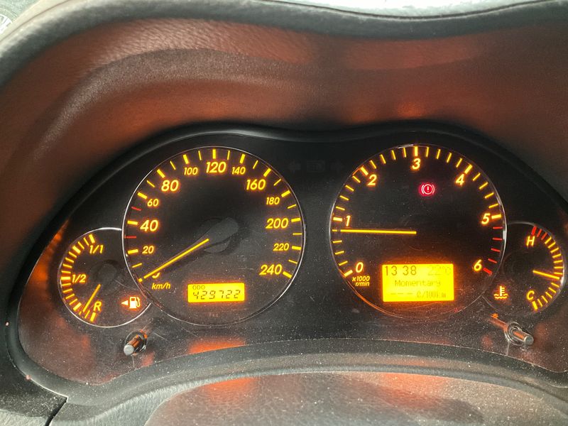 Toyota Avensis 2.2 D-4D D-Cat Clean Power Sport 2006 – снимка 4