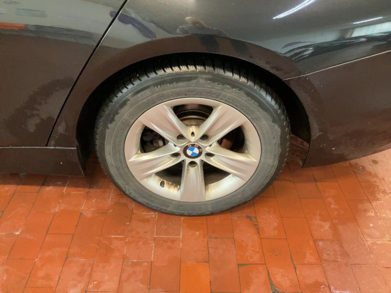 BMW 3er 320d xDrive 2013 – снимка 17