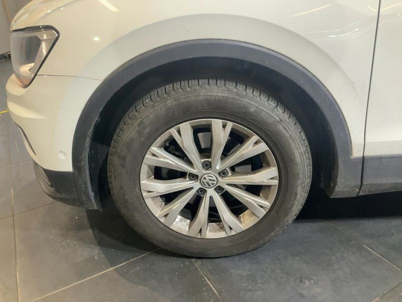 Volkswagen Tiguan 2.0 TDI Business BlueMotion Tech 2018 – снимка 3
