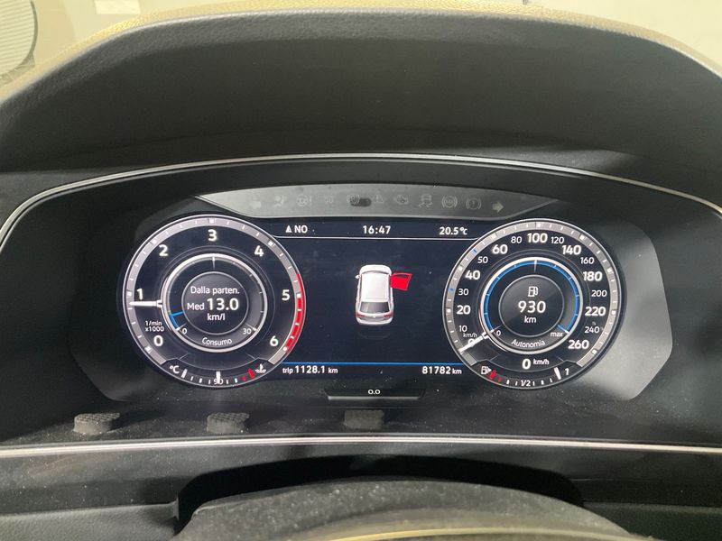 Volkswagen Tiguan 2.0 TDI Business BlueMotion Tech 2018 – снимка 18