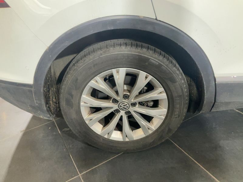 Volkswagen Tiguan 2.0 TDI Business BlueMotion Tech 2018 – снимка 9
