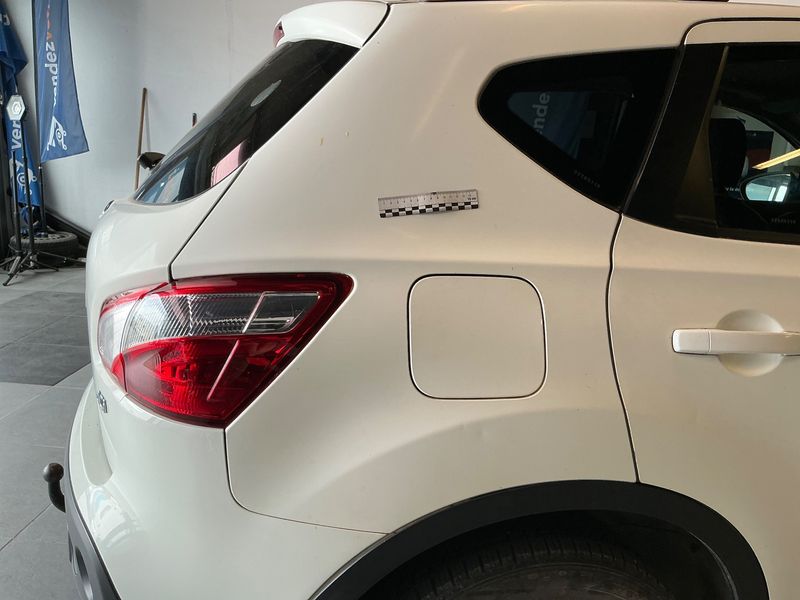 Nissan Qashqai 1.6 dCi Tekna 4x4 2012 – снимка 23