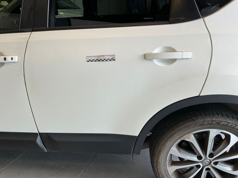 Nissan Qashqai 1.6 dCi Tekna 4x4 2012 – снимка 30