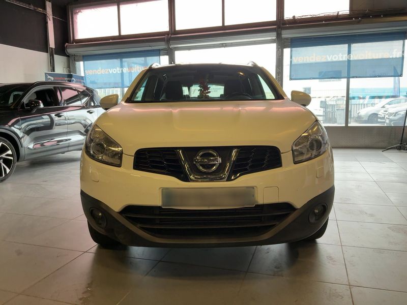 Nissan Qashqai 1.6 dCi Tekna 4x4 2012 – снимка 14