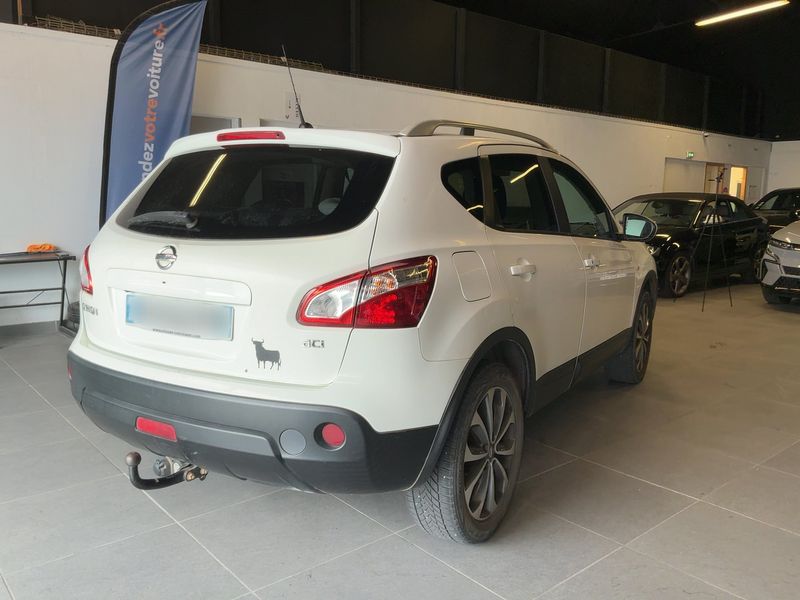 Nissan Qashqai 1.6 dCi Tekna 4x4 2012 – снимка 8