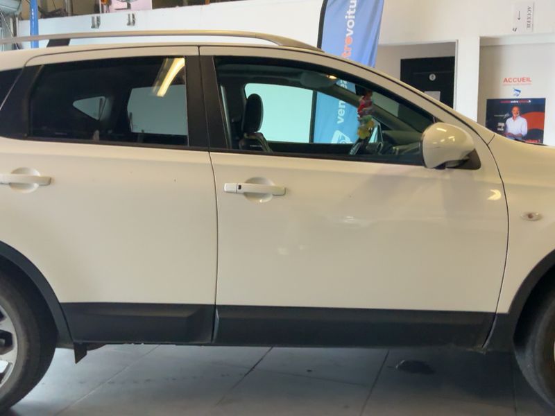 Nissan Qashqai 1.6 dCi Tekna 4x4 2012 – снимка 10