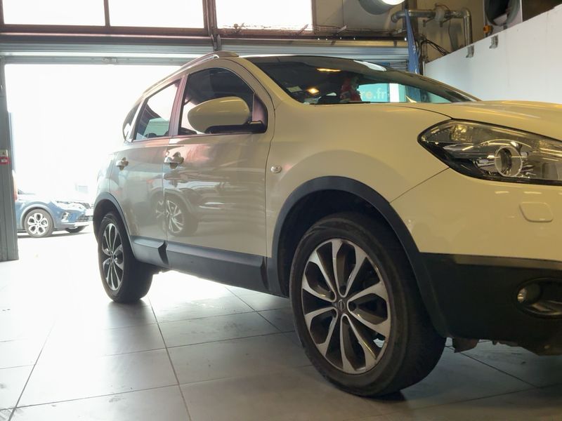 Nissan Qashqai 1.6 dCi Tekna 4x4 2012 – снимка 12