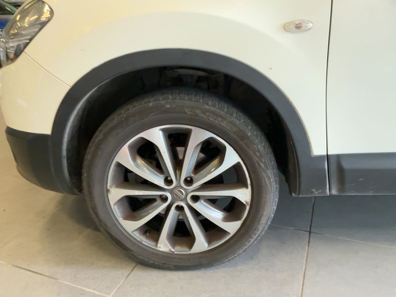 Nissan Qashqai 1.6 dCi Tekna 4x4 2012 – снимка 3