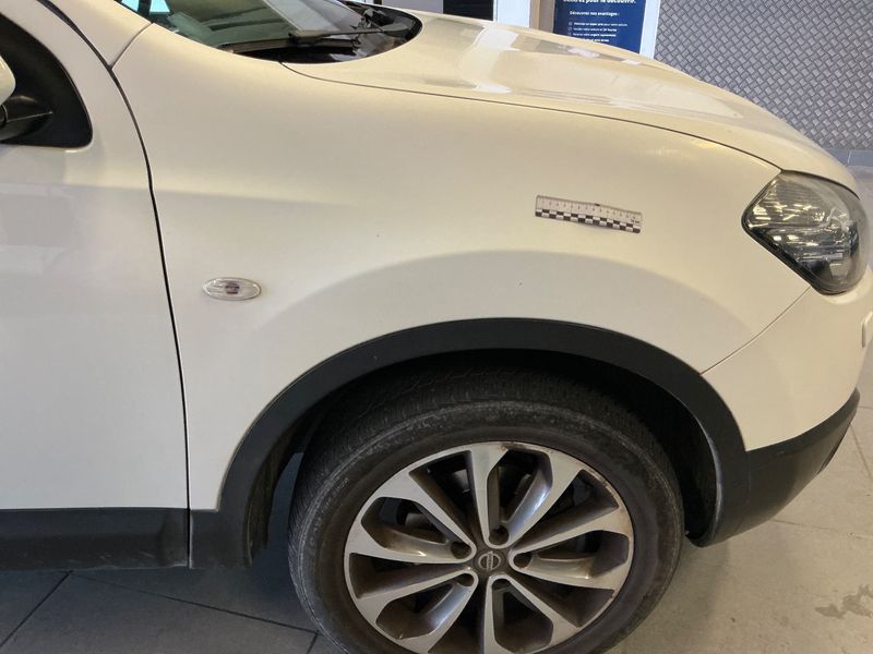 Nissan Qashqai 1.6 dCi Tekna 4x4 2012 – снимка 22