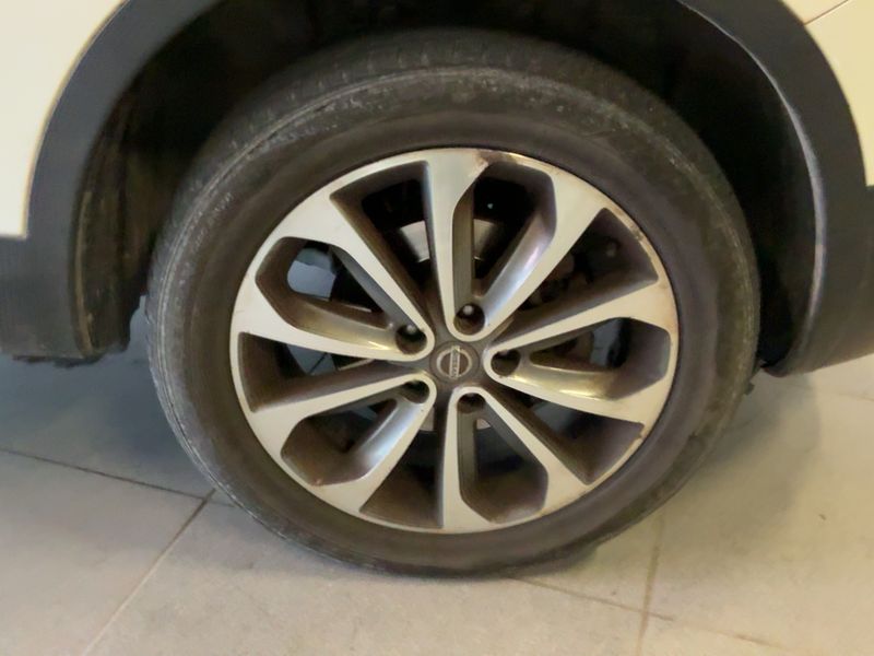 Nissan Qashqai 1.6 dCi Tekna 4x4 2012 – снимка 11