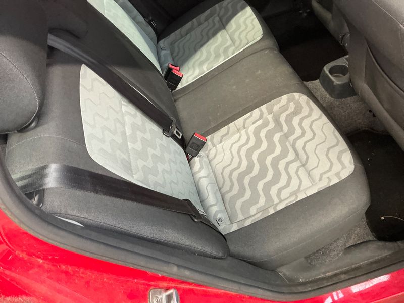 Skoda Fabia 1.4 Ambiente 2009 – снимка 34