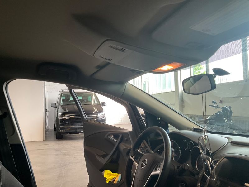Opel Astra 1.6 Selection 2015 – снимка 31
