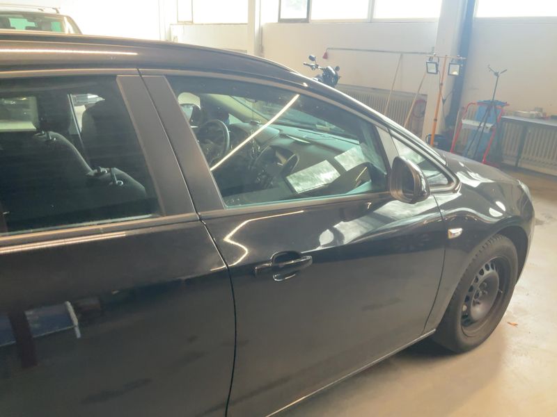 Opel Astra 1.6 Selection 2015 – снимка 10