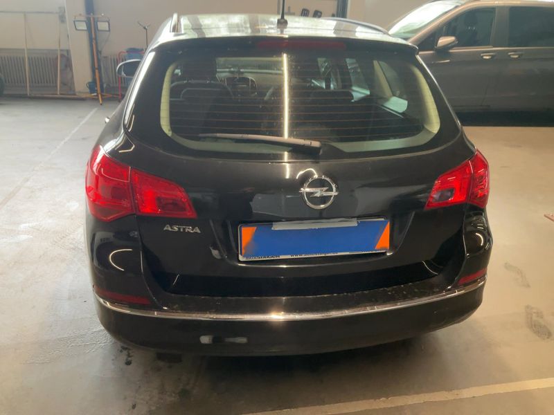 Opel Astra 1.6 Selection 2015 – снимка 7