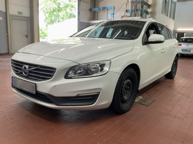 Volvo V60 2.0 D3 Business Edition 2014 – снимка 1