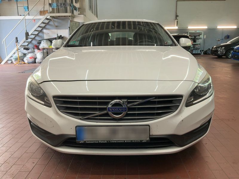 Volvo V60 2.0 D3 Business Edition 2014 – снимка 14
