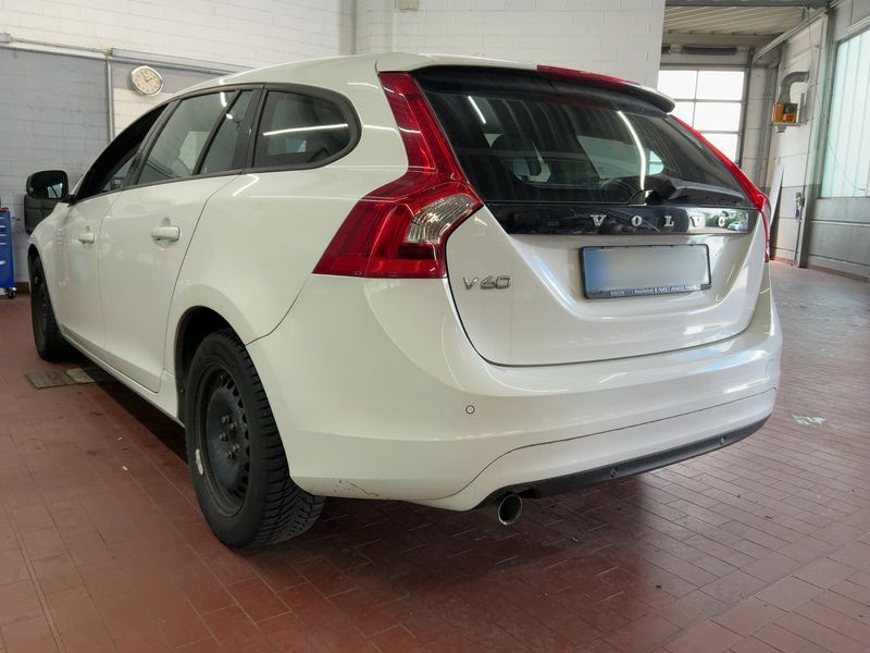 Volvo V60 2.0 D3 Business Edition 2014 – снимка 6