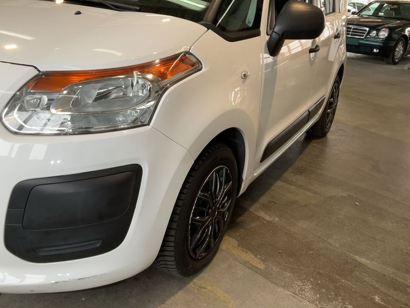 Citroen C3 Picasso 1.4 VTi Advance 2015 – снимка 2