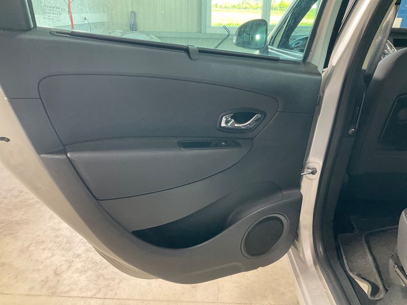 Renault Grand Scenic 1.6 dCi Grand Limited 2015 – снимка 36
