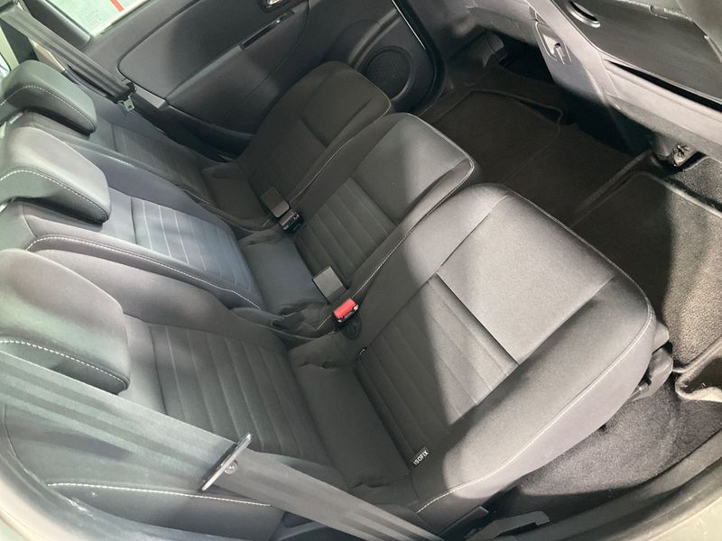 Renault Grand Scenic 1.6 dCi Grand Limited 2015 – снимка 37
