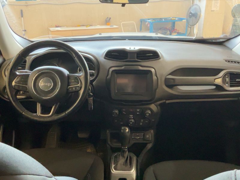 Jeep Renegade 1.6 M-Jet Limited FWD 2019 – снимка 17