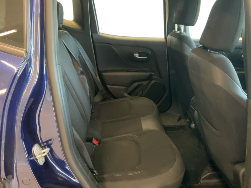 Jeep Renegade 1.6 M-Jet Limited FWD 2019 – снимка 19
