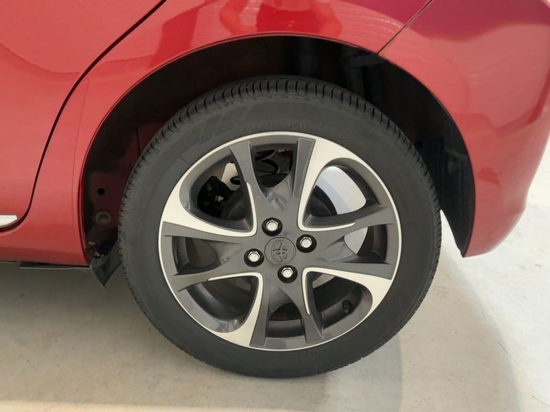 Toyota Yaris 1.4 D-4D Dynamic 2014 – снимка 5