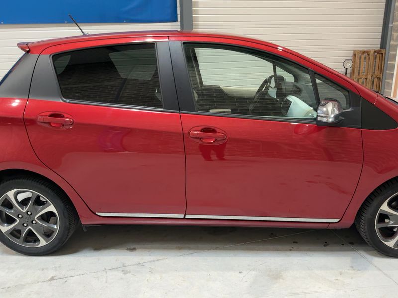 Toyota Yaris 1.4 D-4D Dynamic 2014 – снимка 10