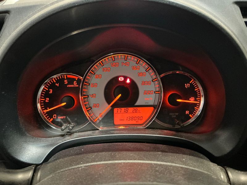 Toyota Yaris 1.4 D-4D Dynamic 2014 – снимка 18