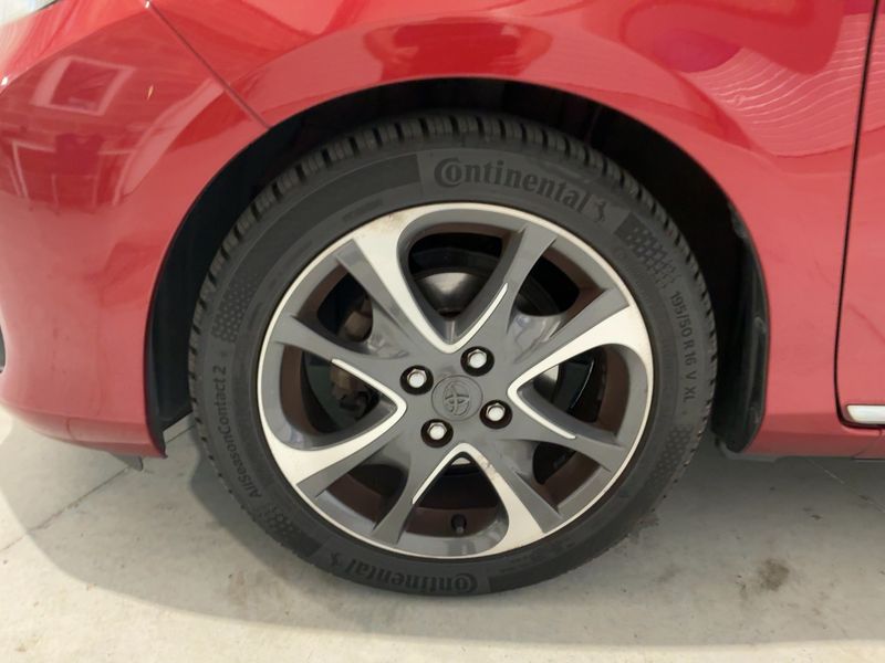 Toyota Yaris 1.4 D-4D Dynamic 2014 – снимка 3