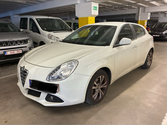 Alfa Romeo Giulietta 1.6 JTDM Turismo 2011 – снимка 1