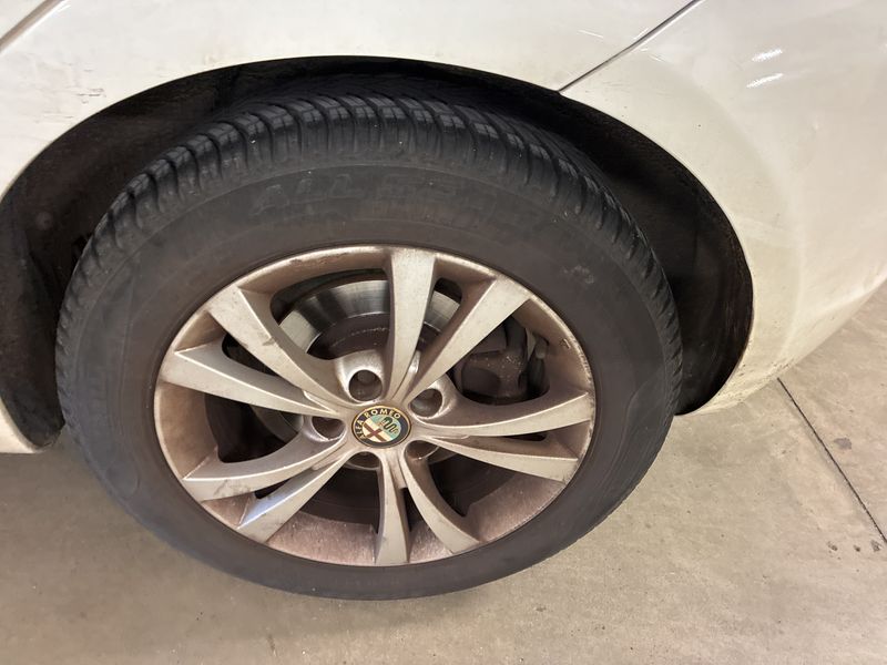 Alfa Romeo Giulietta 1.6 JTDM Turismo 2011 – снимка 26