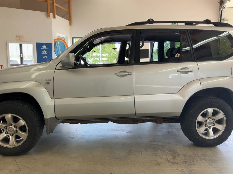 Toyota Land Cruiser 3.0 D-4D 2007 – снимка 4