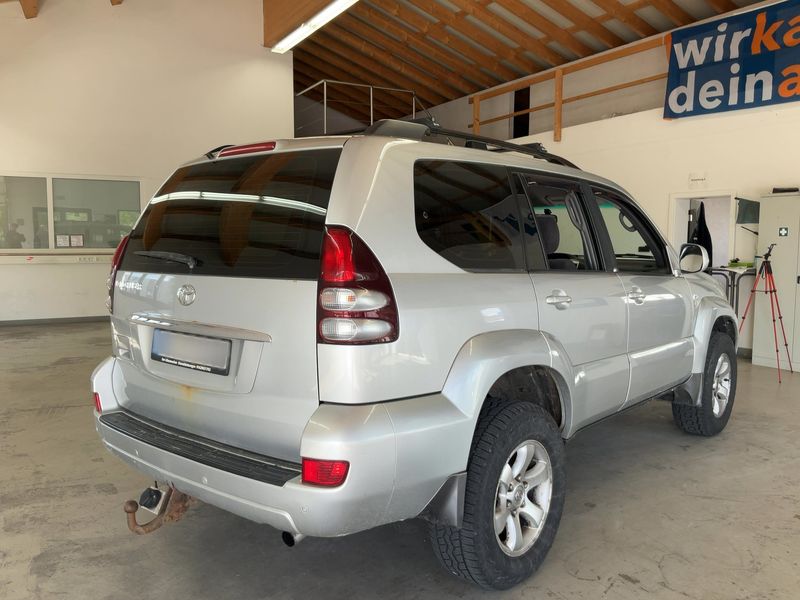 Toyota Land Cruiser 3.0 D-4D 2007 – снимка 8