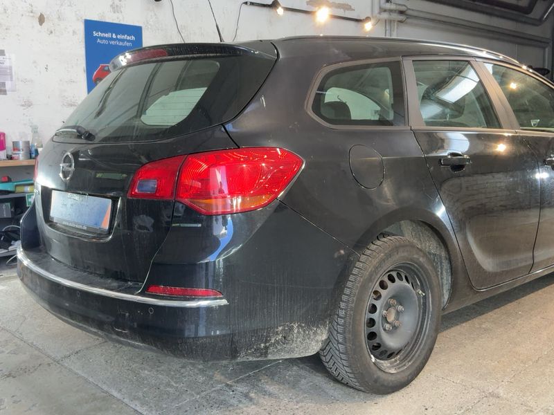 Opel Astra 1.4 Turbo Style 2015 – снимка 9