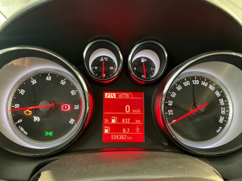 Opel Astra 1.4 Turbo Style 2015 – снимка 20