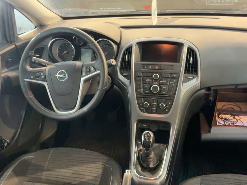 Opel Astra 1.4 Turbo Style 2015 – снимка 19