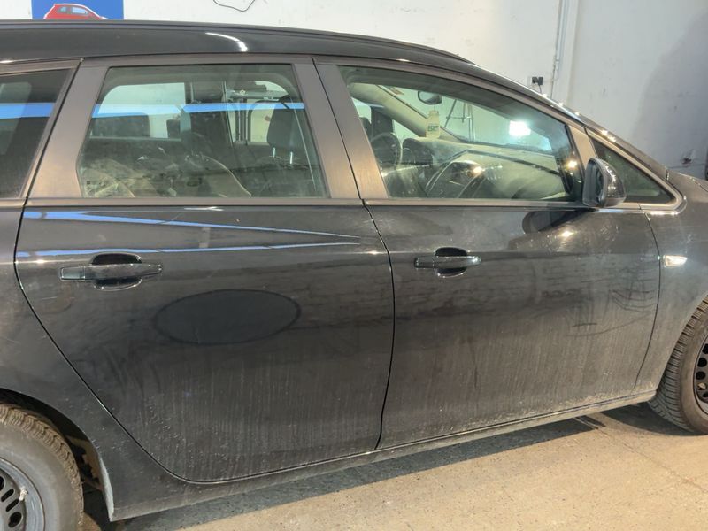 Opel Astra 1.4 Turbo Style 2015 – снимка 11