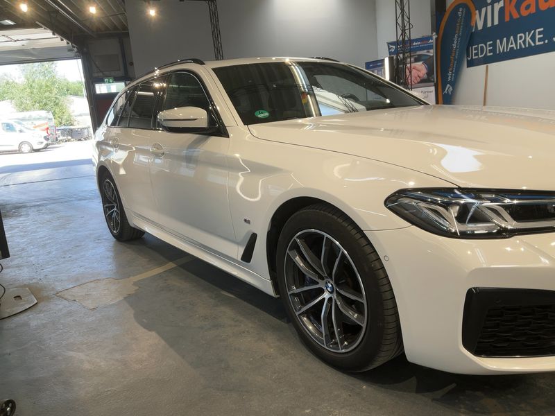 BMW 5er 530e xDrive M Sport 2021 – снимка 12