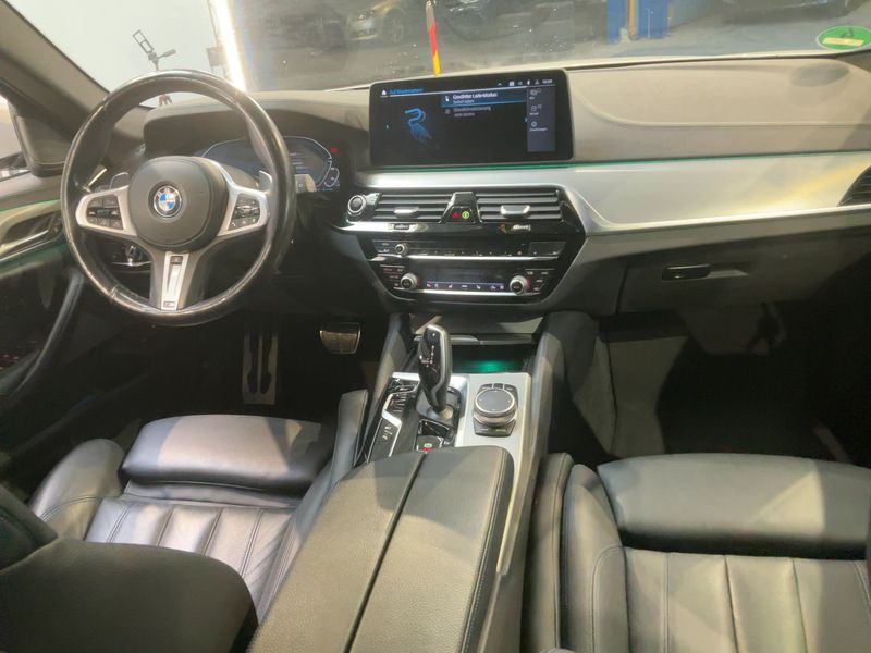 BMW 5er 530e xDrive M Sport 2021 – снимка 17