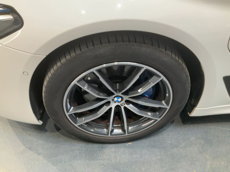 BMW 5er 530e xDrive M Sport 2021 – снимка 3