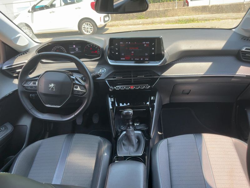Peugeot 208 1.2 PureTech Allure 2021 – снимка 18