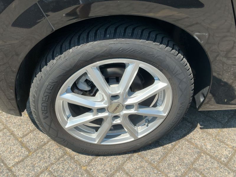 Peugeot 208 1.2 PureTech Allure 2021 – снимка 9