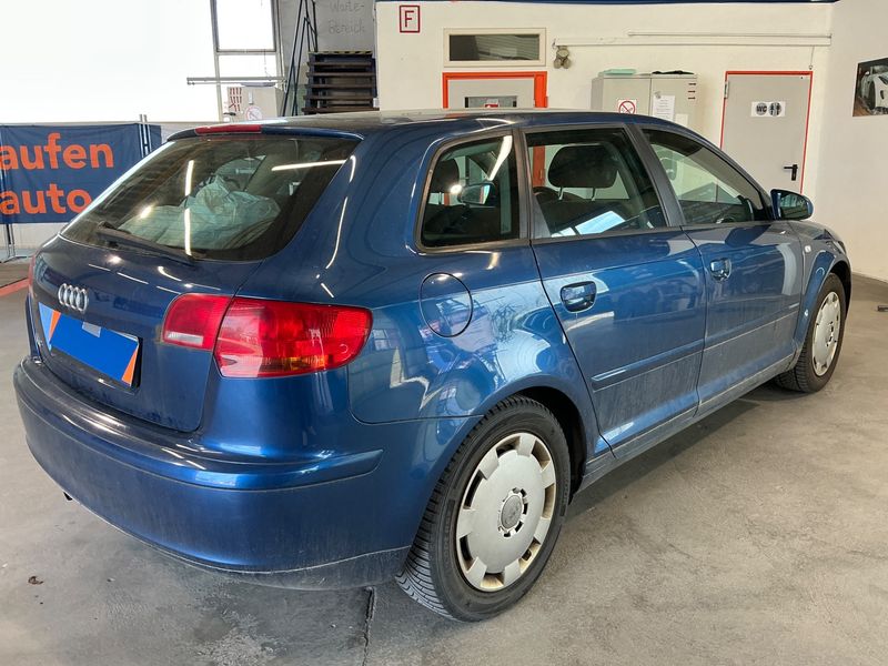 Audi A3 Sportback 1.6 Ambition 2007 – снимка 2